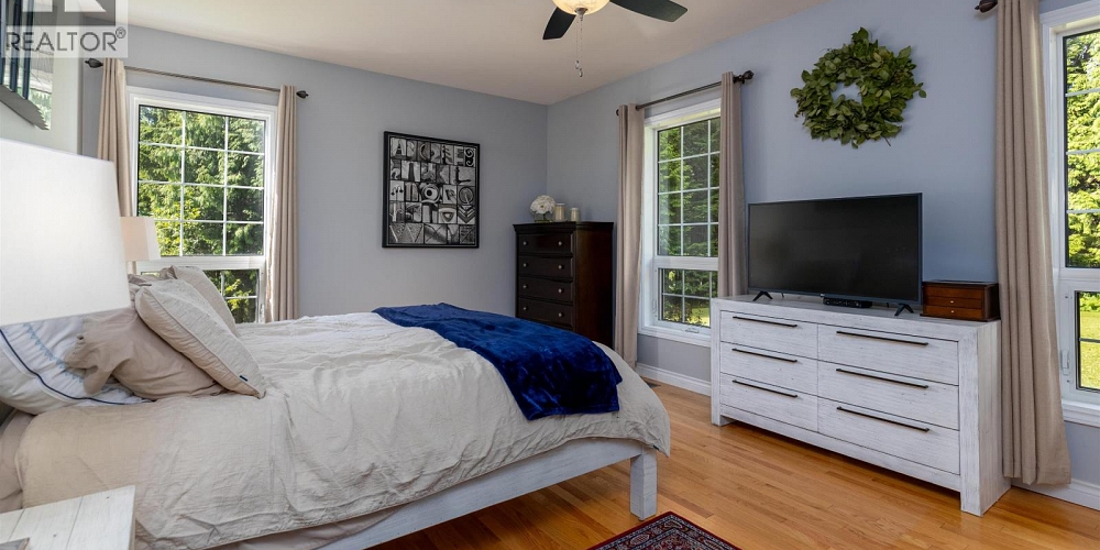 1920 LAUREL STREET Terrace Photo 16 1920 LAUREL STREET Terrace Photo 16